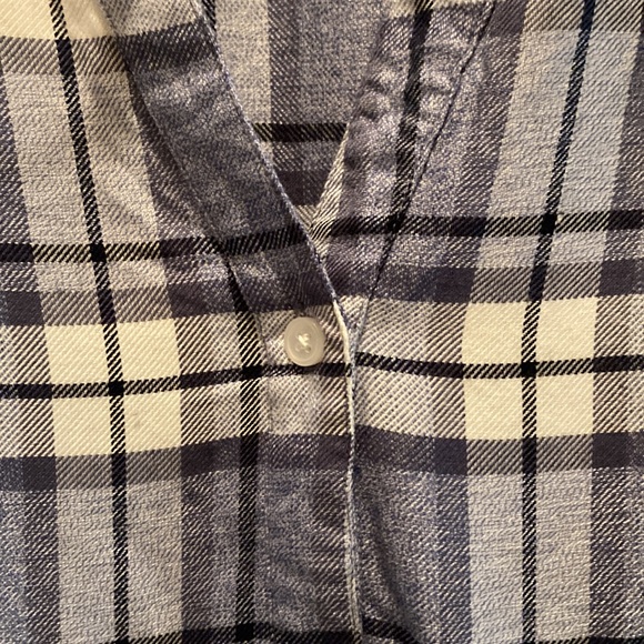 NWT Cute v-neck sleeveless button up Mudpie size L frayed bottom - Picture 4 of 6